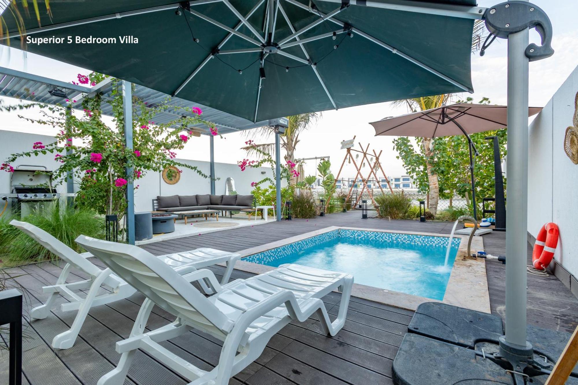 Al Dana Paradise Luxury Palm Sea View Villa