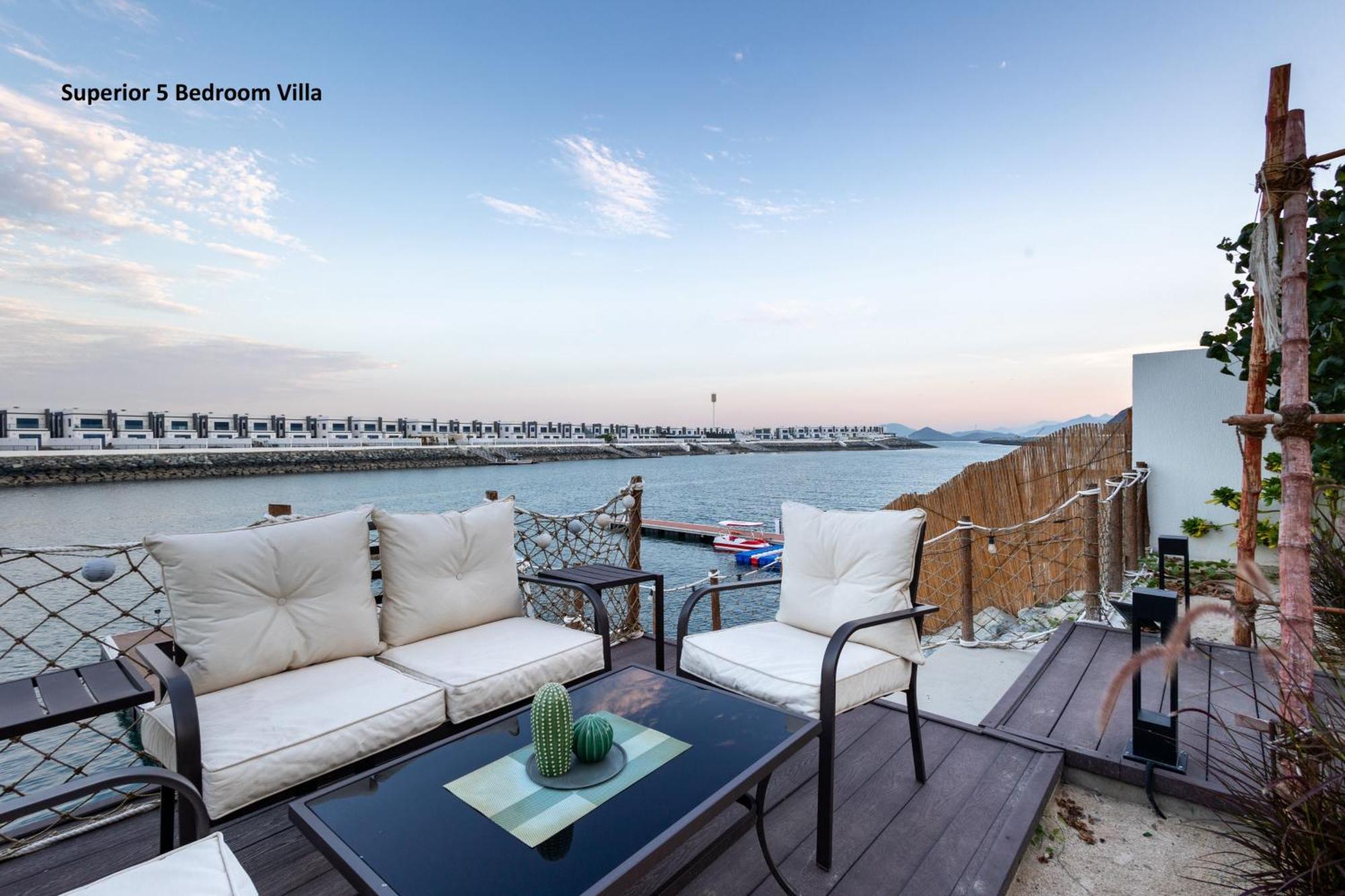 Al Dana Paradise Luxury Palm Sea View * Fujairah