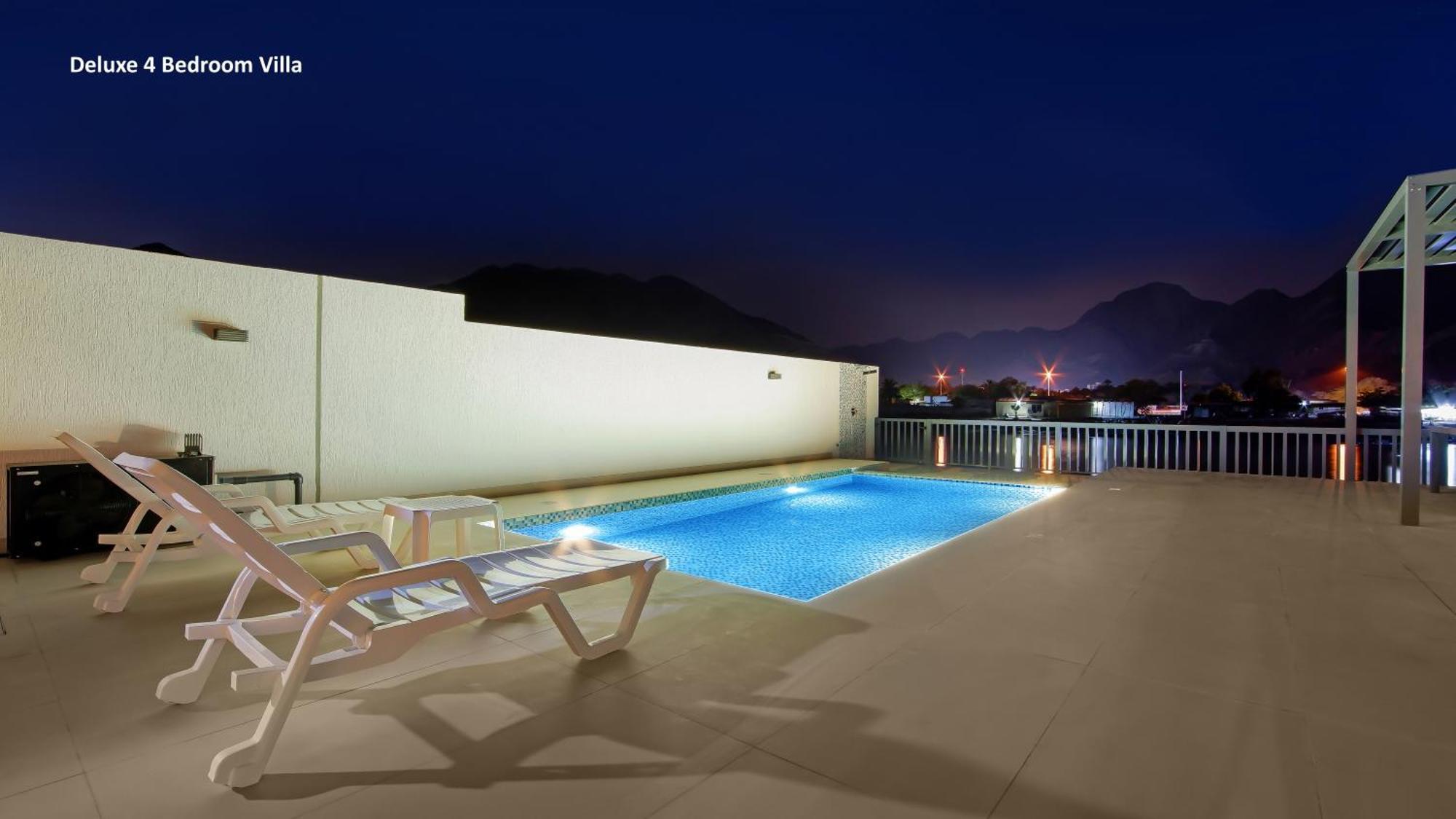 Al Dana Paradise Luxury Palm Sea View
