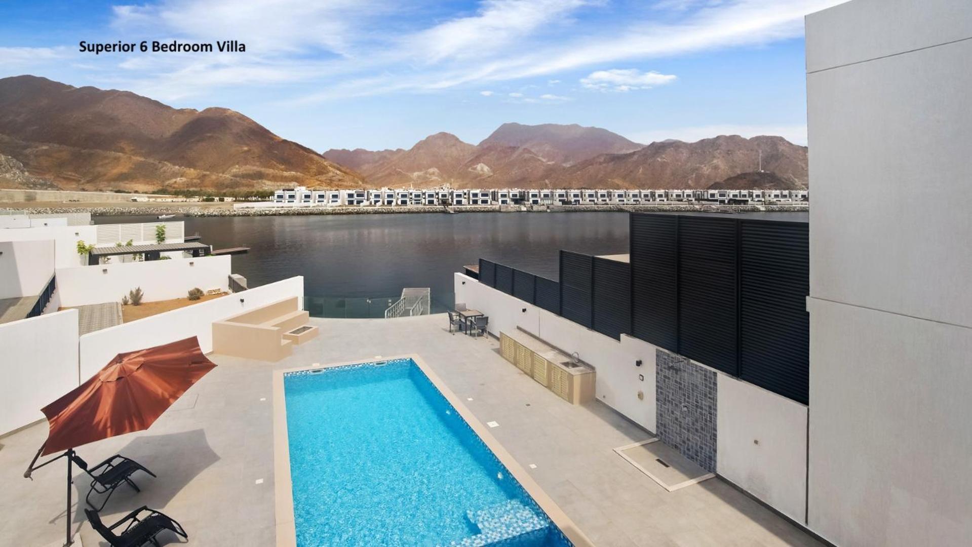 Al Dana Paradise Luxury Palm Sea View