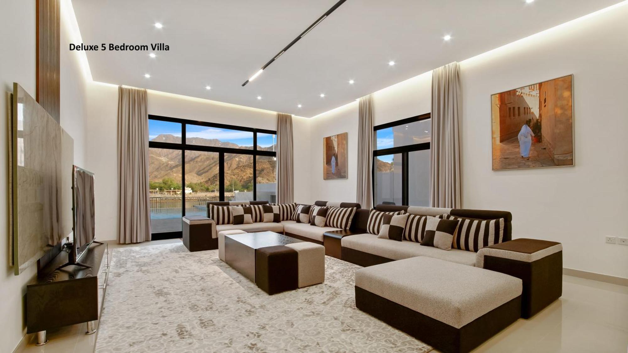 Al Dana Paradise Luxury Palm Sea View
